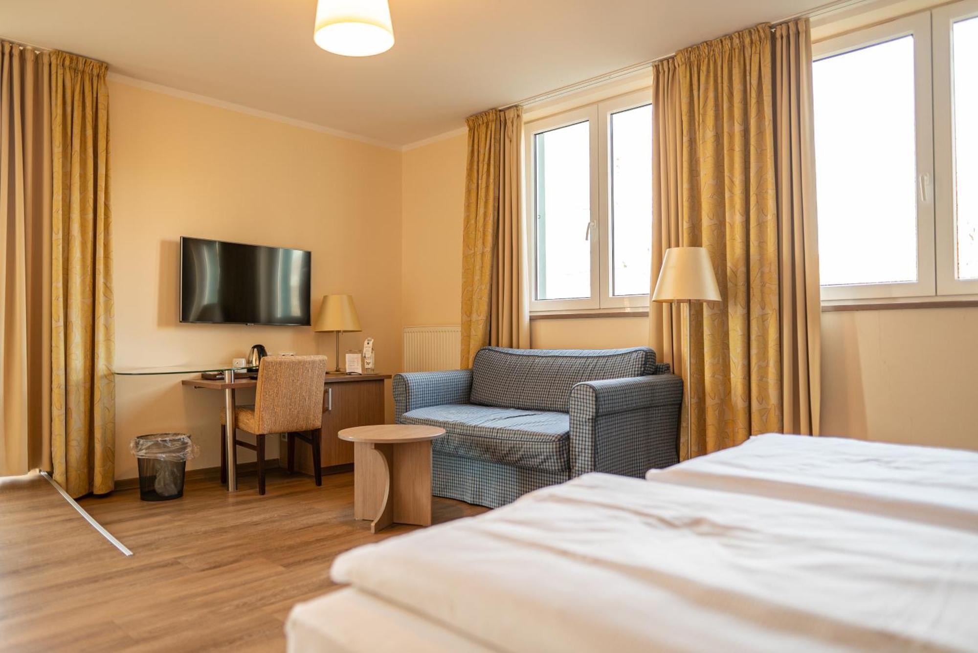 Hotel Seeblick Thuelsfeld Экстерьер фото
